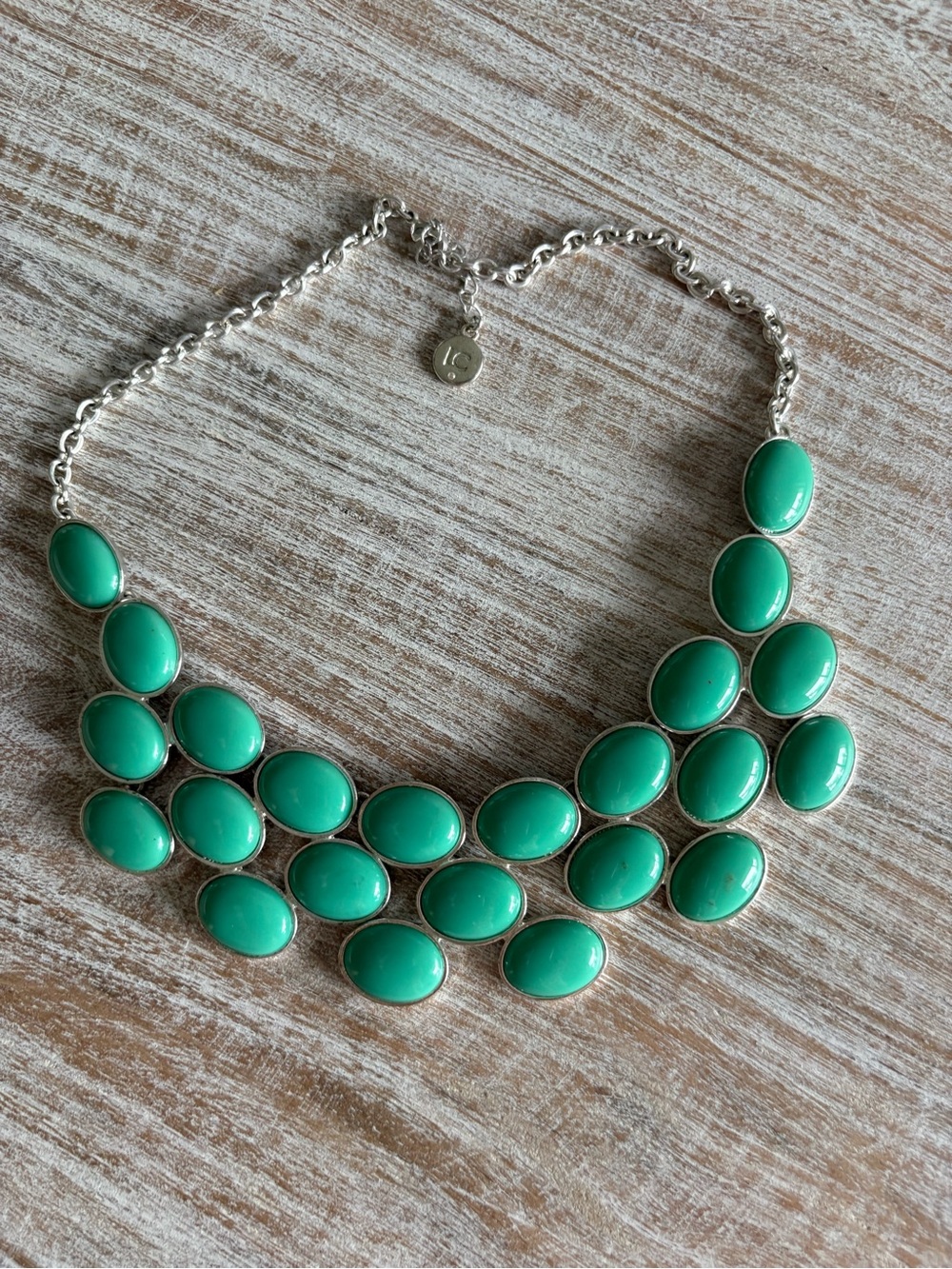 Liz Claiborne Aqua-Blue Turquoise Oval Statement Bib Necklace with Silver Chain